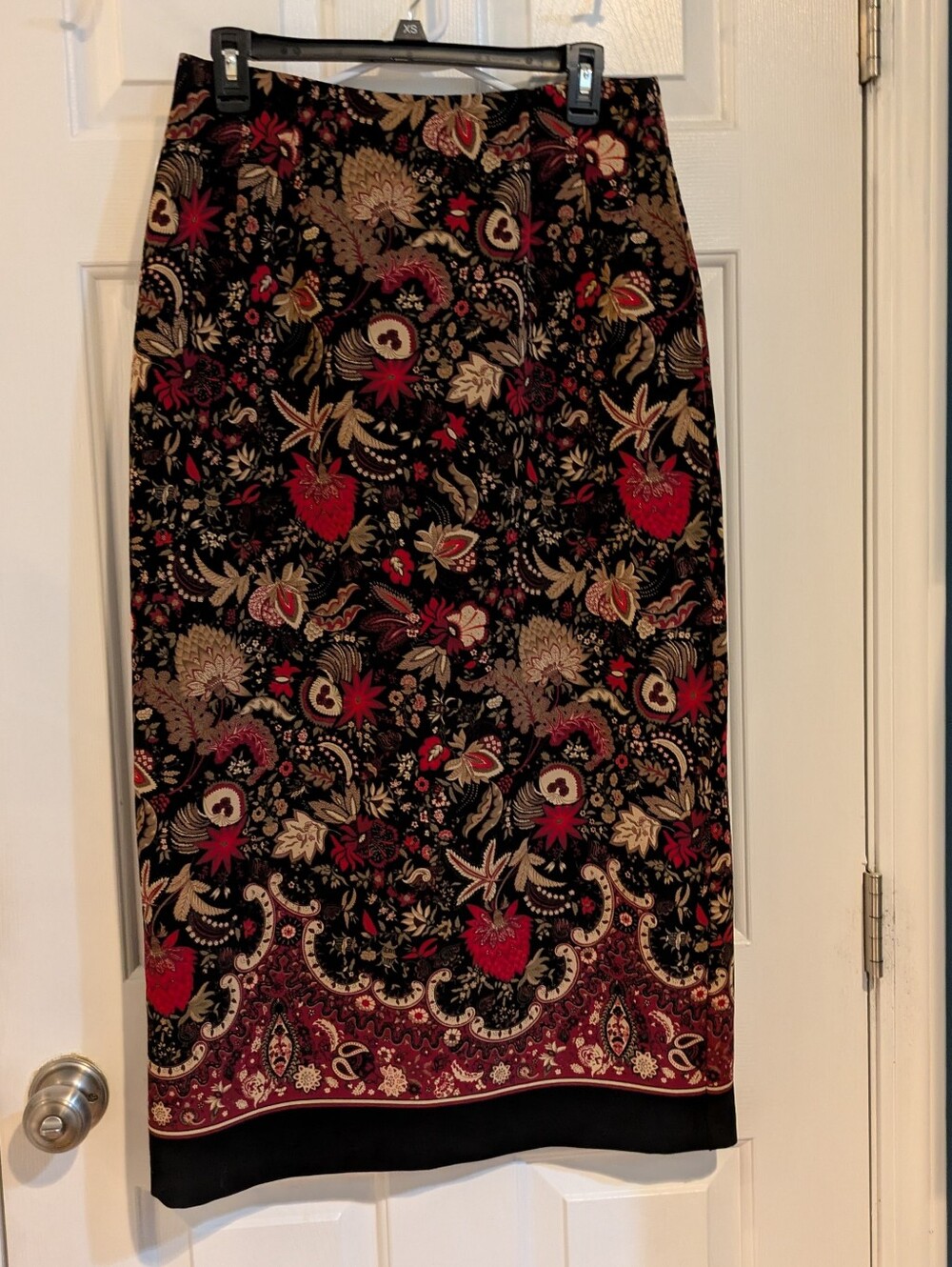 Briggs New York Black Pencil Skirt with Red and Tan Paisley